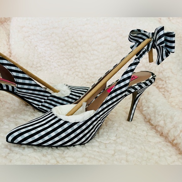 Betsey Johnson Gingham Black and White Heels with Slingback & Decorative Bow 7.5 - Picture 9 of 12